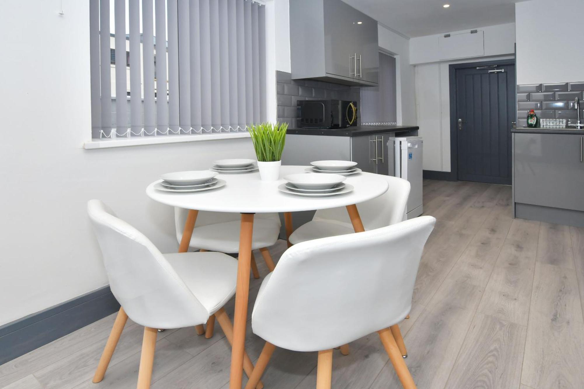 Townhouse @ 24 Brunswick Place Stoke Etruria الغرفة الصورة